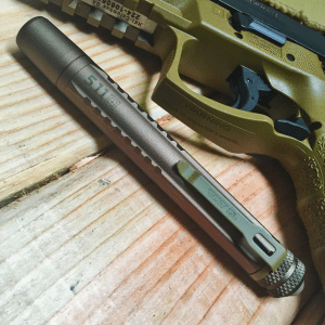 PEN_LIGHT_1_grande